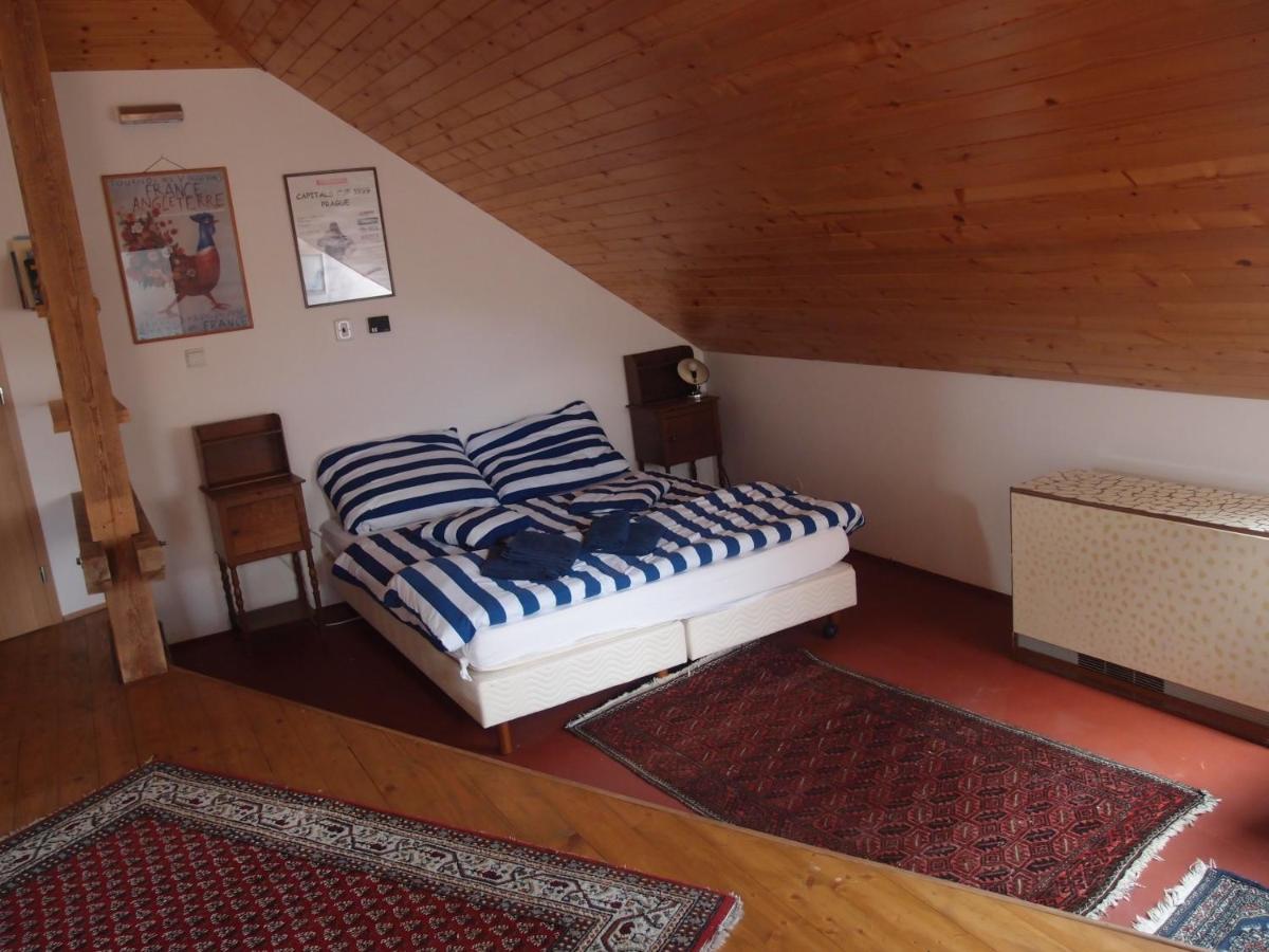 Orli Hnizdo At Chateau Novak Křivoklát Kültér fotó