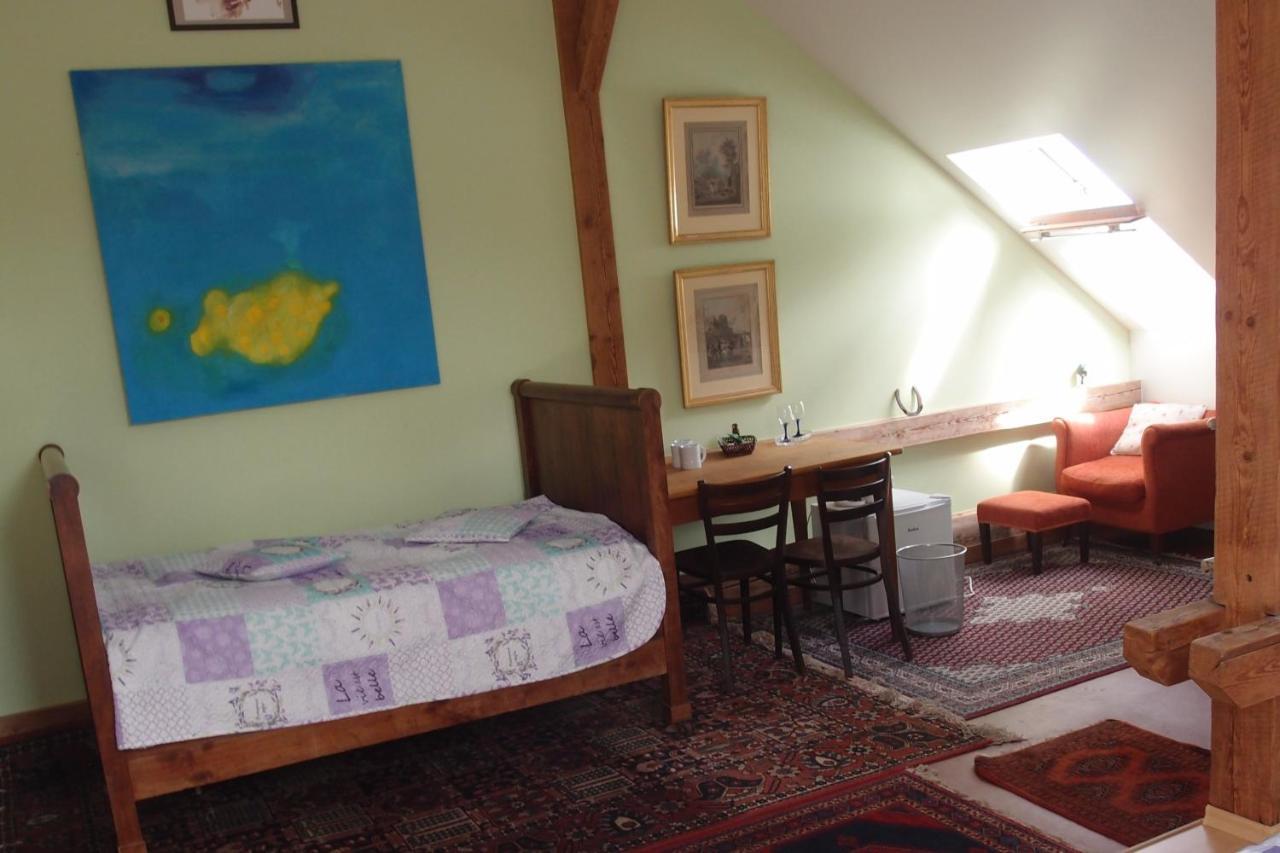 Orli Hnizdo At Chateau Novak Křivoklát Kültér fotó