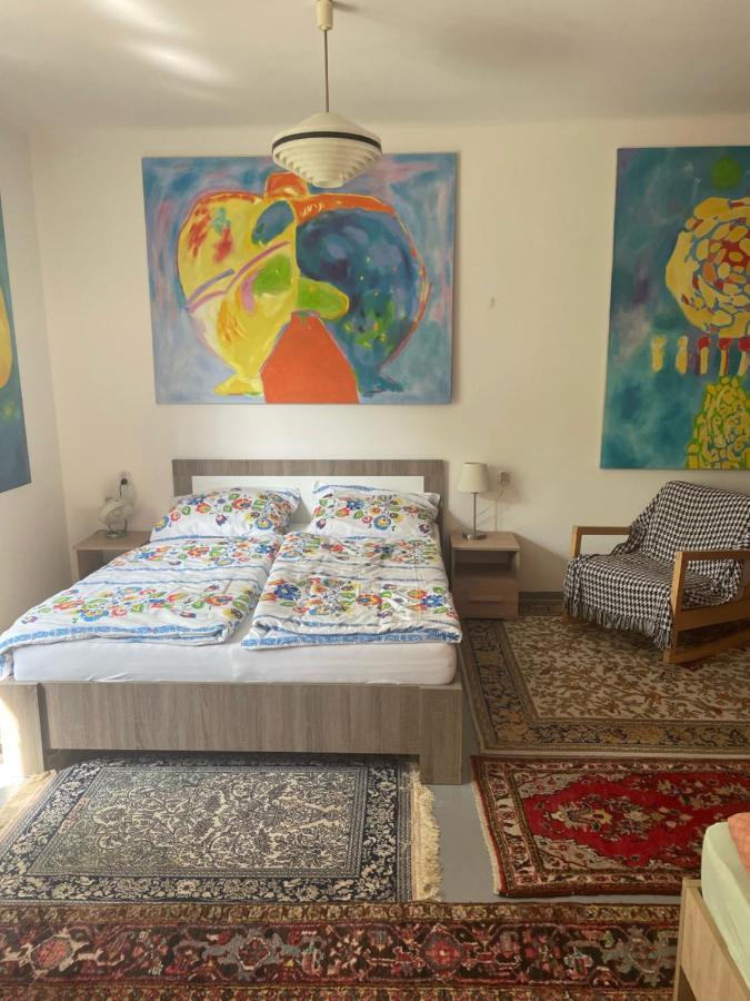 Orli Hnizdo At Chateau Novak Křivoklát Kültér fotó