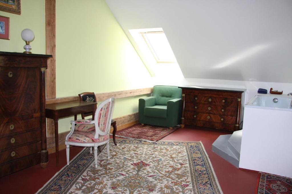 Orli Hnizdo At Chateau Novak Křivoklát Szoba fotó
